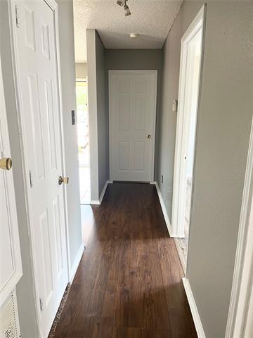 Foto del edificio - 1634 Black Oak Ct
