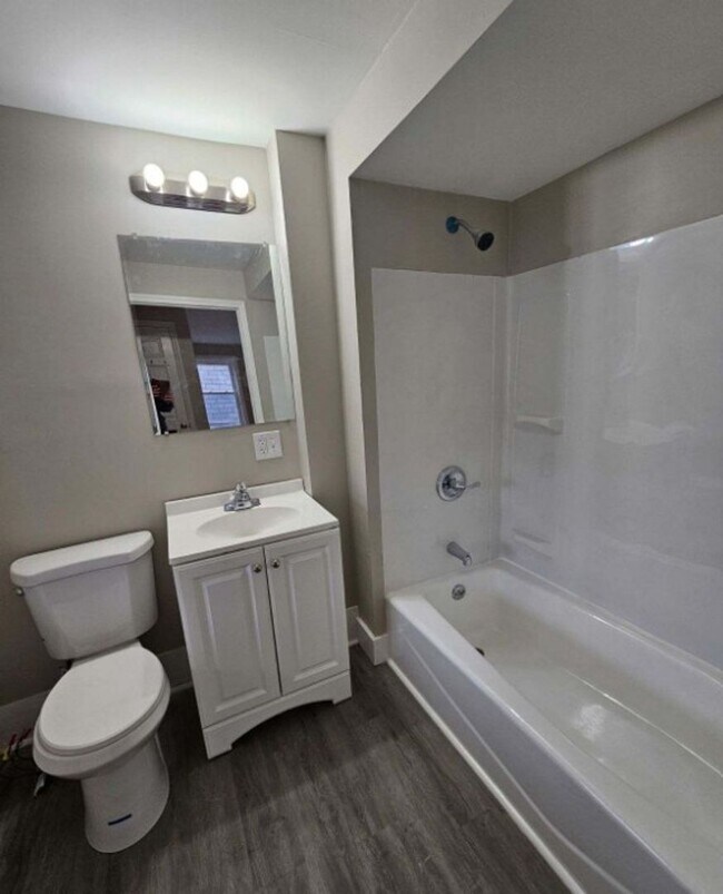 Foto del edificio - 273 New Hancock St