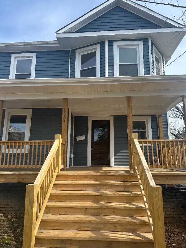 Foto del edificio - 1304 Floyd St