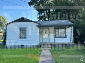 Building Photo - 5101 Alpha St