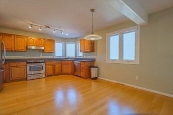 Building Photo - 2 Pine Grove Dr