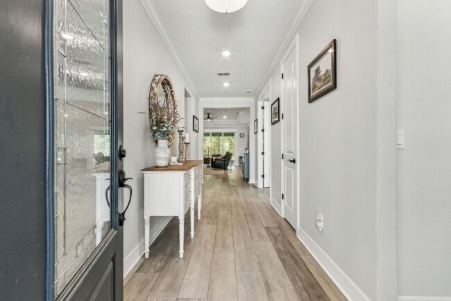 Foto del edificio - Discover the Ideal 55+ Lifestyle in Your N...