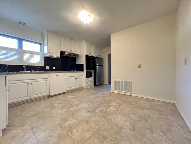 Foto del edificio - 4602 Redstart St