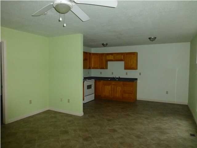 Foto del edificio - 796 Lullwater Rd
