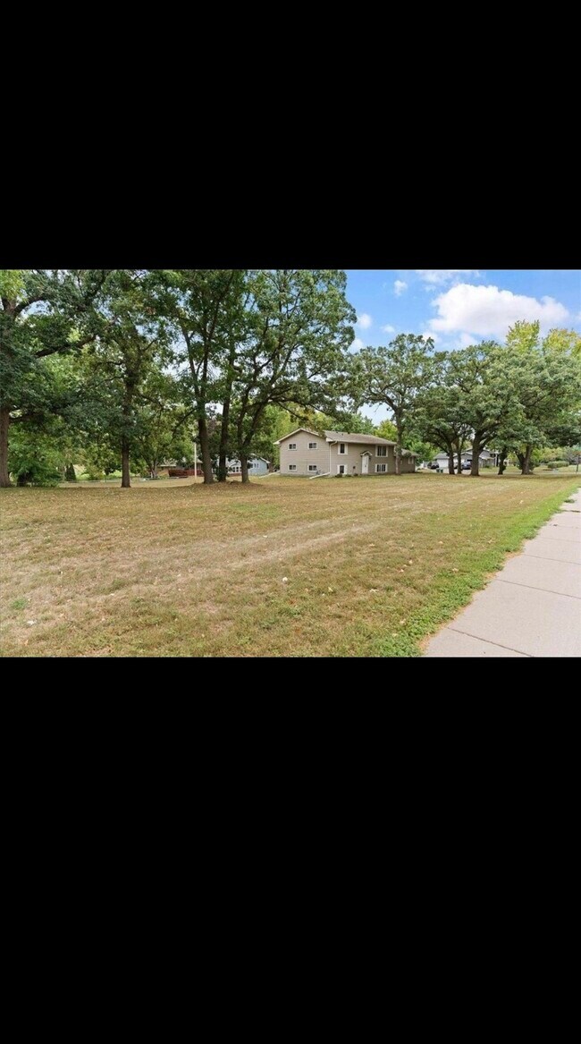 Building Photo - 4680 Nicols Rd