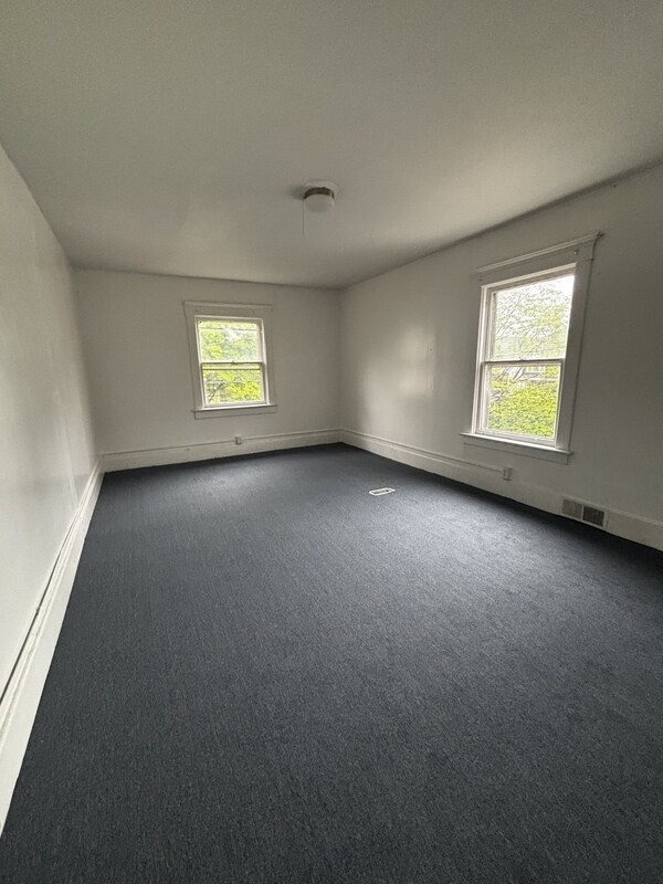 Foto del edificio - 442 Wohlers Ave
