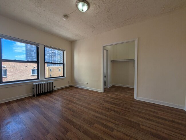 Foto del edificio - 5417 N Kenmore Ave