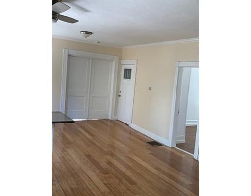 Foto del edificio - 65 E Central St