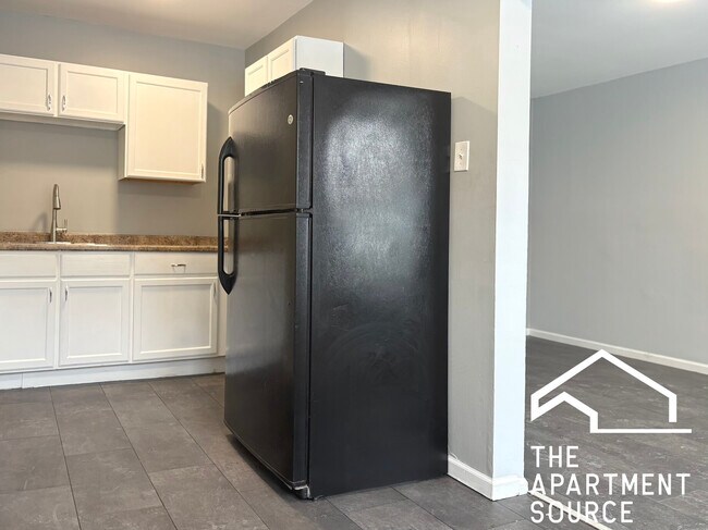 Foto del edificio - 6226 S Western Ave