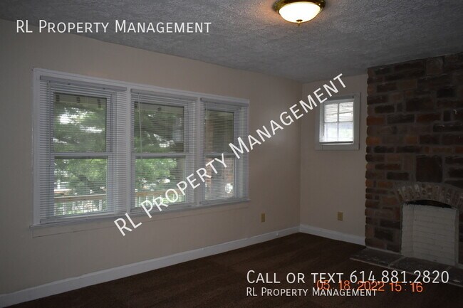 Foto del edificio - Spacious 2 bedroom 1 bathroom duplex in Fr...