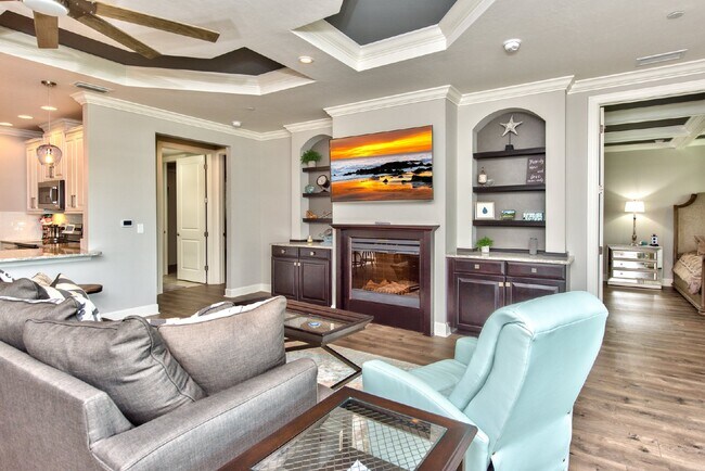 Building Photo - Esplanade Golf and Country Club - 2bdrom coach home with GOLF MEMBERSHIP!!