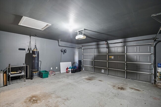 Foto del edificio - 16027 Powder Springs Ln