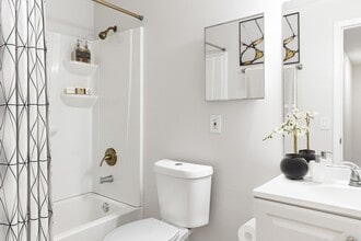 Building Photo - 39th Avenue