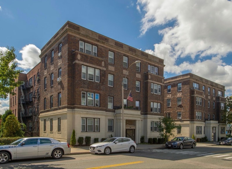 Photo - 136 Highland Ave (Somerville, MA)