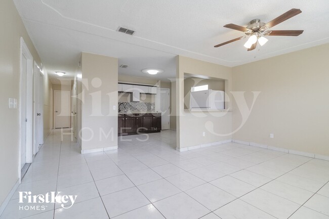 Foto del edificio - 7664 Jester Ct