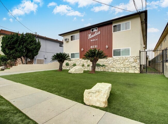 Foto del edificio - 4031 W 132nd St