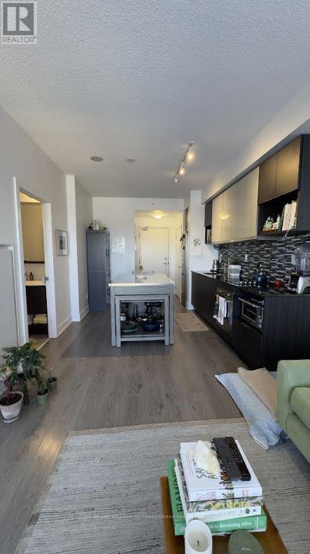 Photo du bâtiment - 99 The Donway W