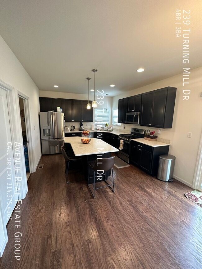 Building Photo - Just Listed! - 239 Turning Mill Dr