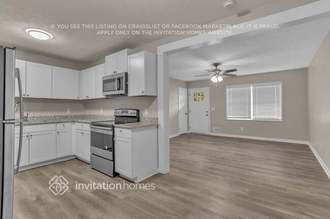 Foto del edificio - 51 Herbert Hayes Dr