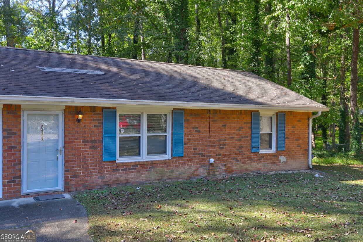 Primary Photo - 2233 Davis Rd SW