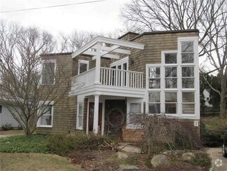 Building Photo - 7 Spring Cove Rd