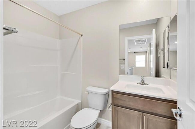 Building Photo - 366 Rosefinch St