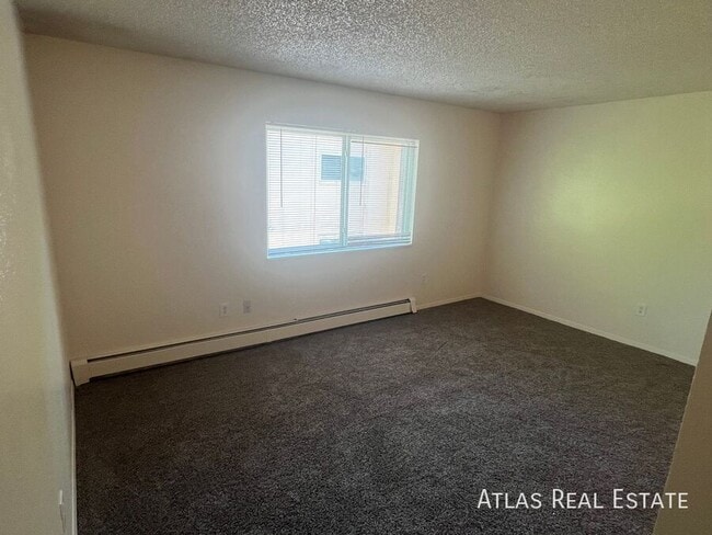 Building Photo - 405 St Vrain Pl