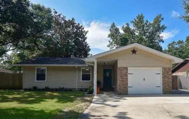 Building Photo - 1626 18th St