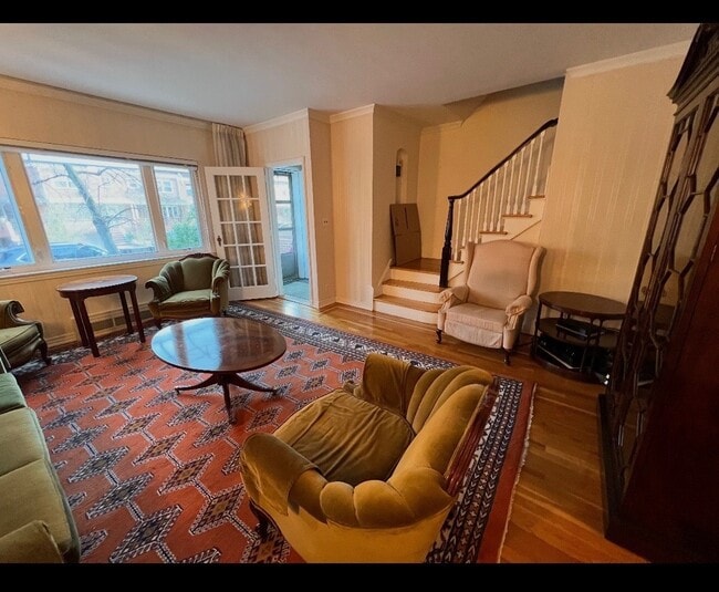 Foto del edificio - 105-37 65th Rd