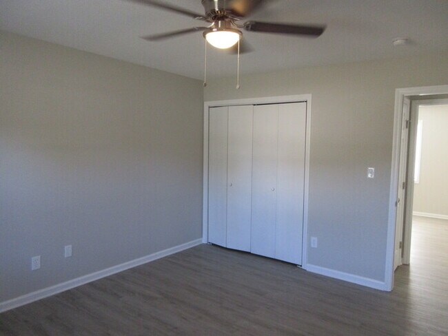 Foto del edificio - 5635 31st St E