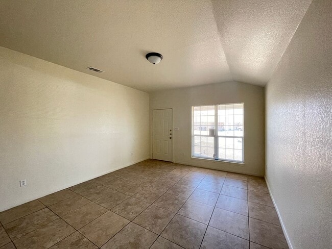 Foto del edificio - 2609 Vernice Loop