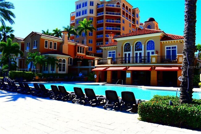 Foto del edificio - 501 Mandalay Ave