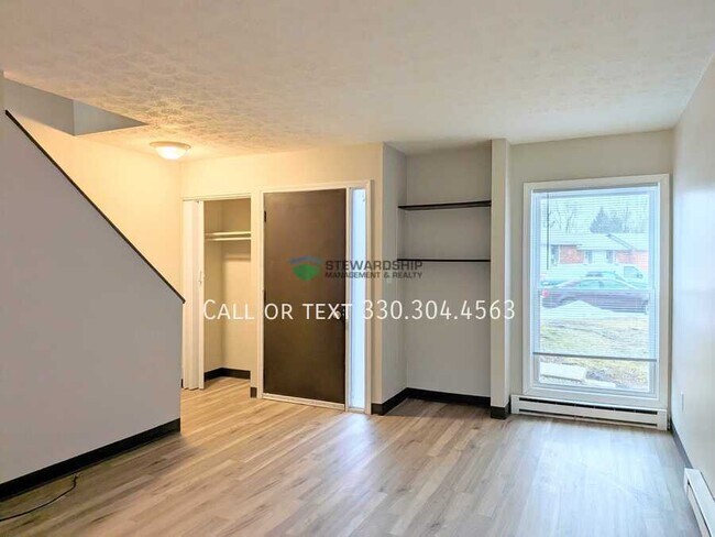 Foto del edificio - 234 Engadine Ct