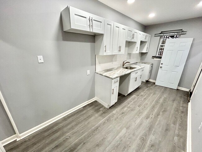 Building Photo - Anika Homes 2 Bedroom