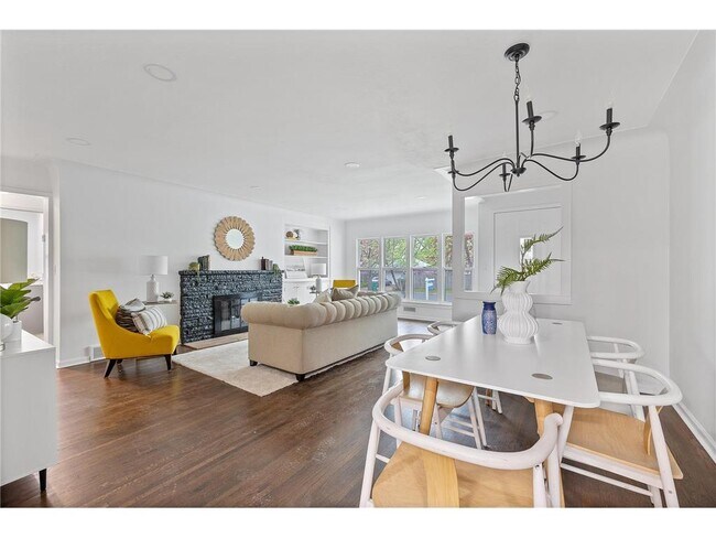 Foto del edificio - 3012 Sumter Ave S