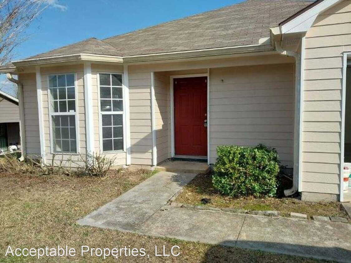 3 br, 2 bath House 545 Mill Pond Drive House Rental in Phenix City