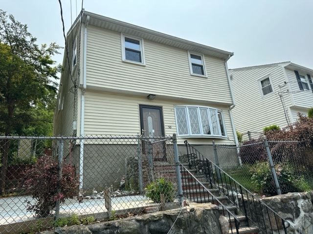 Primary Photo - 10 Marivista Ave