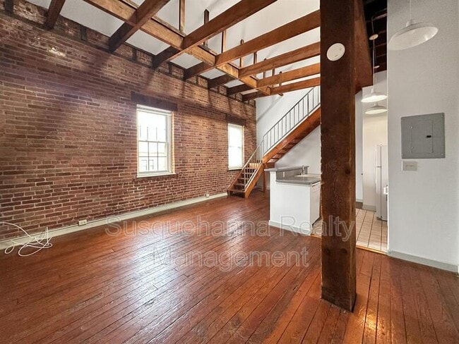 Building Photo - 402 W Frederick St