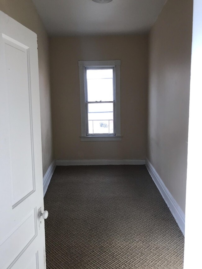 Den - 4600 Friendship Ave