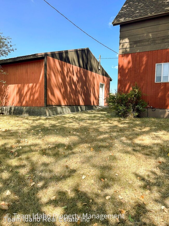 Building Photo - 3 br, 1 bath House - 4570 HWY 8 E