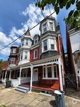 Building Photo - 521 Cherokee St
