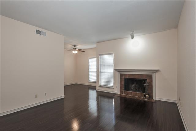 Building Photo - 8600 Coppertowne Ln