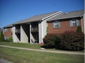 Primary Photo - 4111 Blue Lick Ct