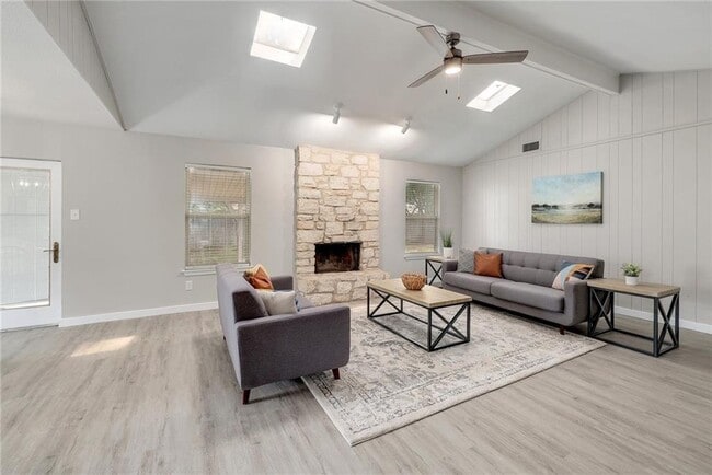 Foto del edificio - 707 Newcastle Ln