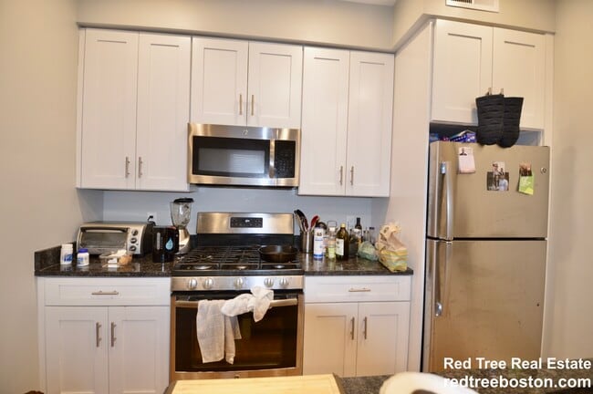 Building Photo - 405 S Huntington Ave