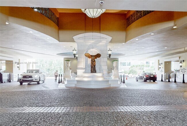 Building Photo - 250 Sunny Isles Blvd