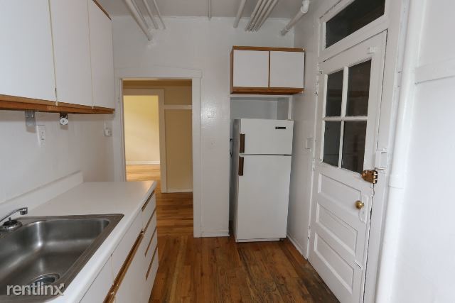 Foto del edificio - 713 W Brompton Ave