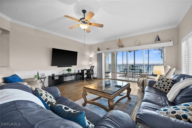 Building Photo - 14813 Laguna Dr