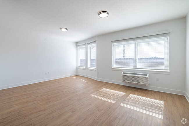 1BR, 1BA - 811SF - Living Room - Meridia Bound Brook 1