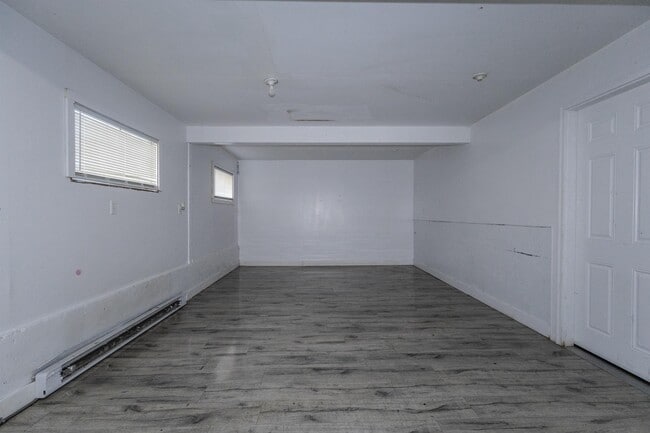 Building Photo - 2579 Sugarpine St